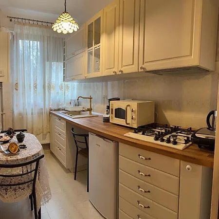 Ultracentral Classic Vibe Apartment