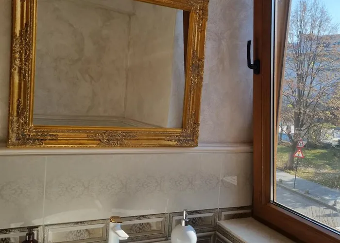 Ultracentral Classic Vibe Apartman *